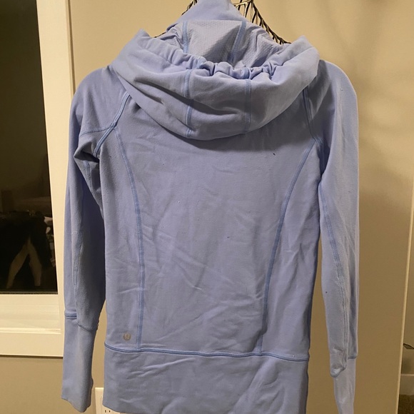 LULULEMON sweater - Picture 3 of 4